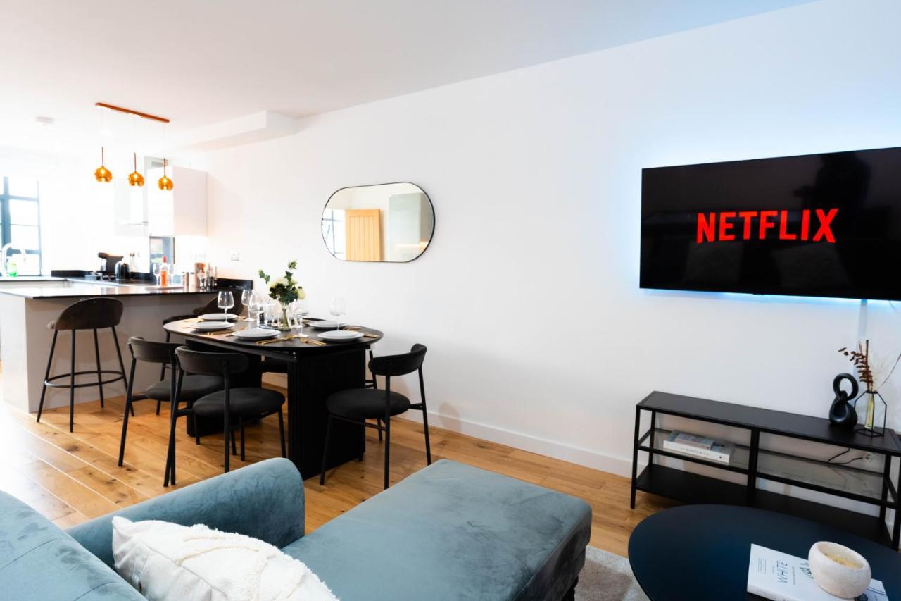 Stunning Townhouse With Pool Table Villa Birmingham Dış mekan fotoğraf