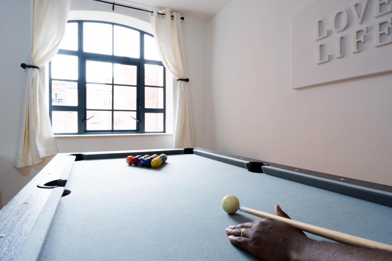 Stunning Townhouse With Pool Table Villa Birmingham Dış mekan fotoğraf